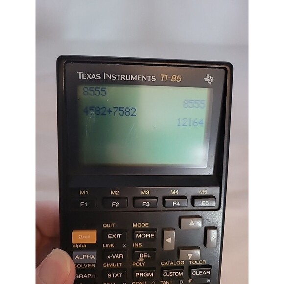 Texas Instruments 85 Graphing Calculator Works - Picture 6 of 13